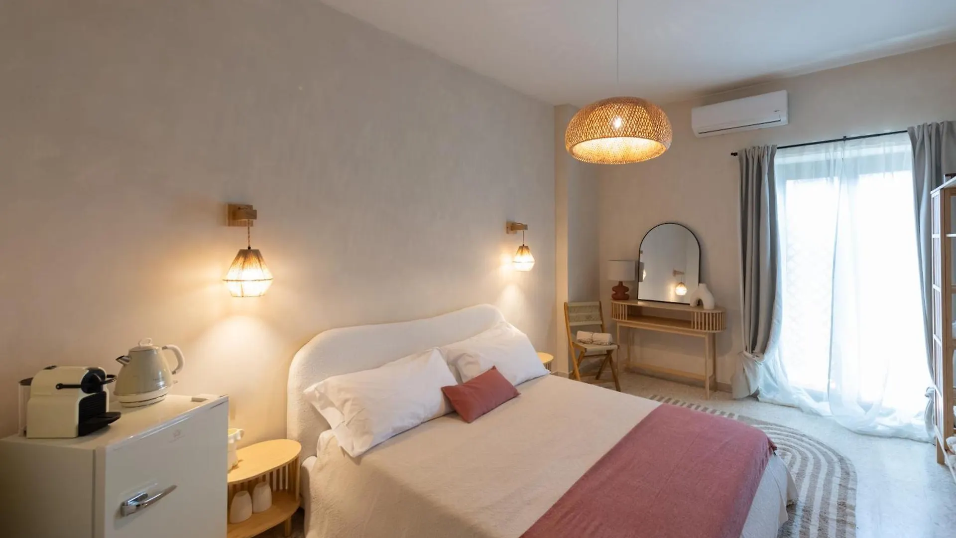 Affittacamere Taga Suites Aeroporto di Catania Fontana Rossa Italia