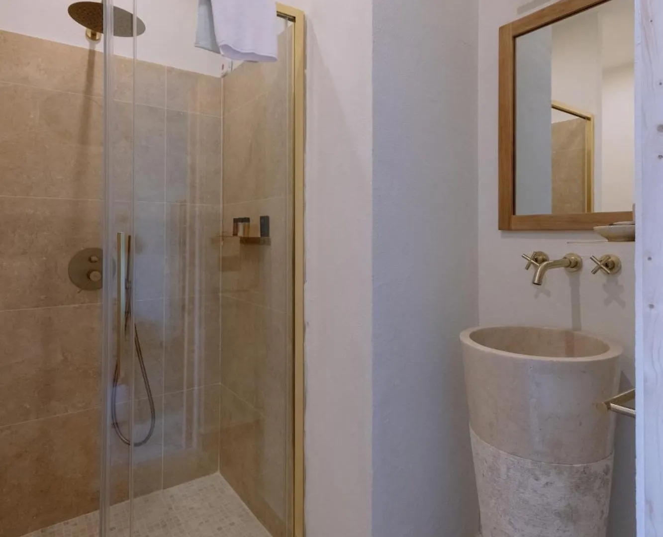 Affittacamere Taga Suites Aeroporto di Catania Fontana Rossa Italia