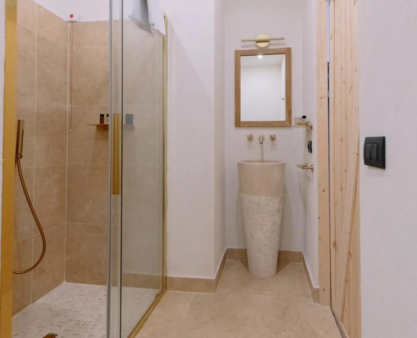 Taga Suites カターニア 0*,  イタリア