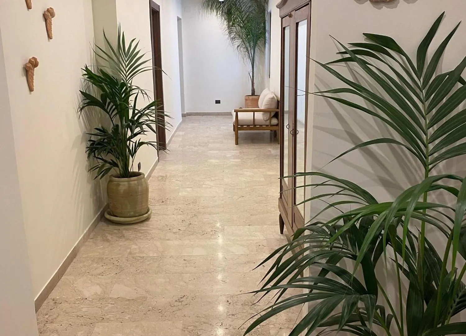 Taga Suites Aeroporto di Catania Fontana Rossa Affittacamere